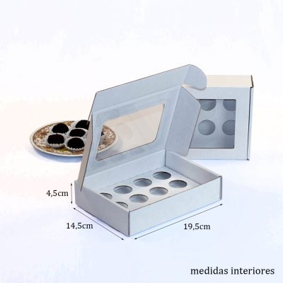 Caixa para 12 Brigadeiros Branca (com janela e divisória)