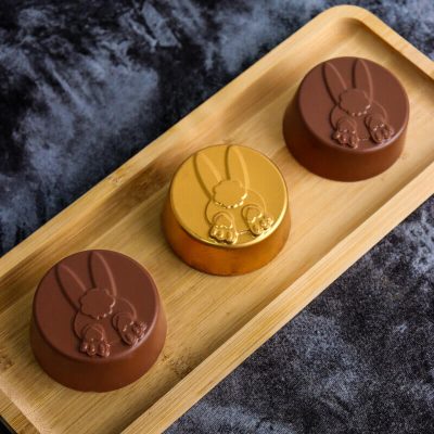 Molde Chocolate Pão de Mel Bumbum Coelho 98g 3 Partes